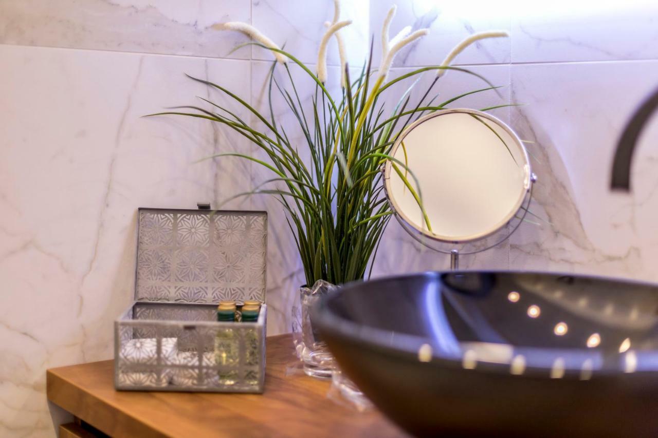 Monvi Luxury Suites Split Extérieur photo